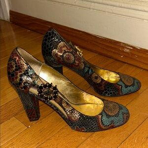 Hale Bob Peacock Blue Lace Chunky Heel Pumps